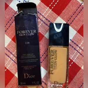 Dior Forever Skin Glow 2,5N